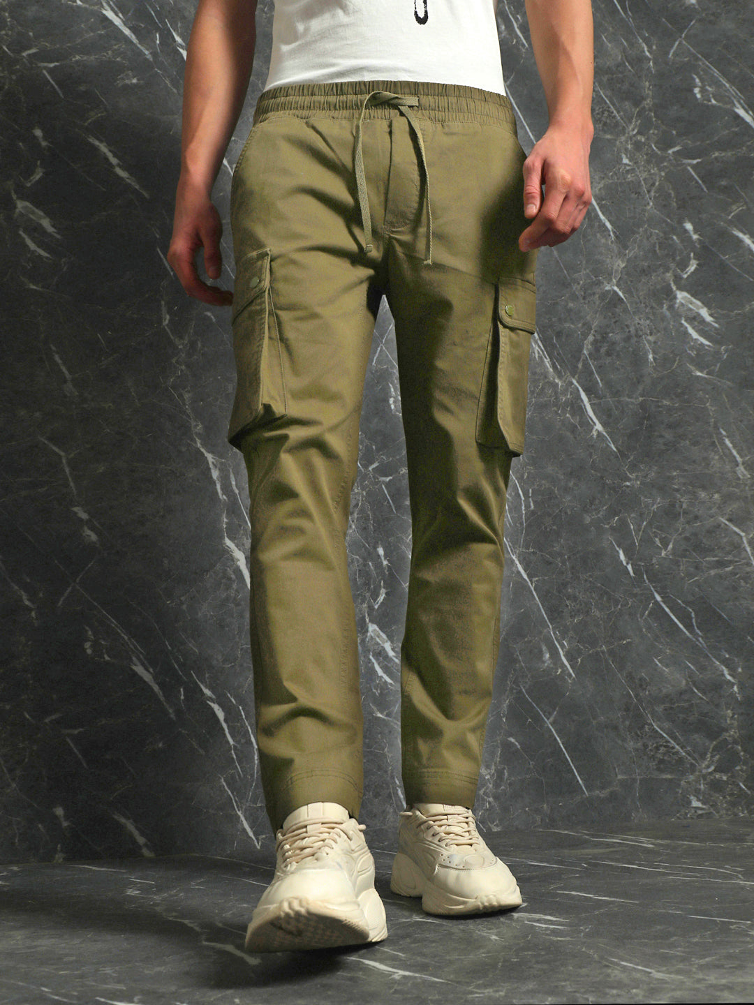 Buy Breakbounce Men Blue Swazi Tapered Fit Cargo Trousers - Trousers for  Men 328786 | Myntra